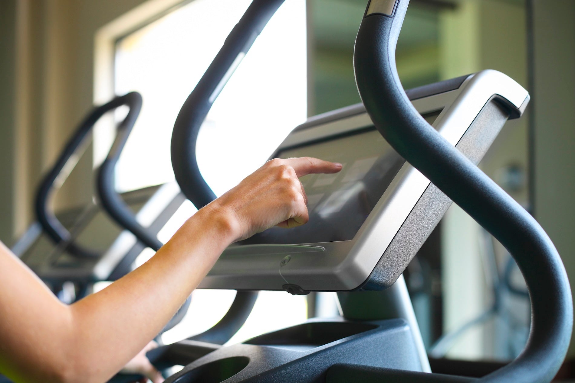 Solving LCD Screen Glitches in Charlotte